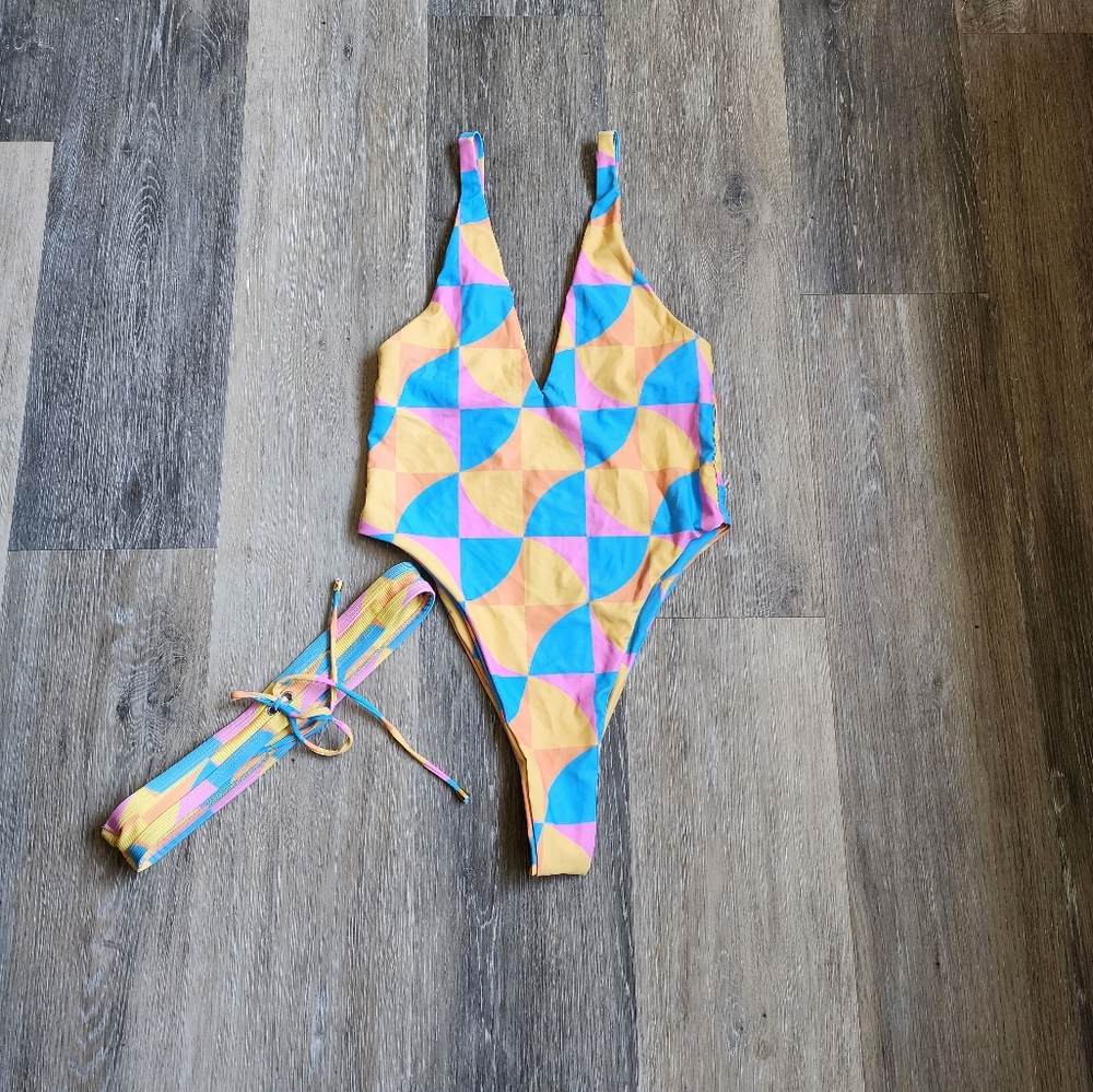 AURELLE ONE PIECE SWIMSUIT